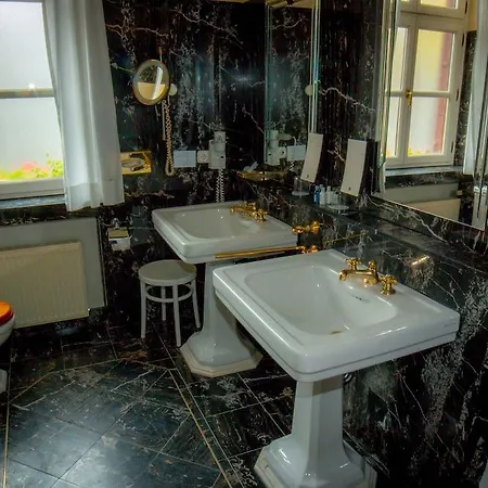 Krone Assmannshausen 4*